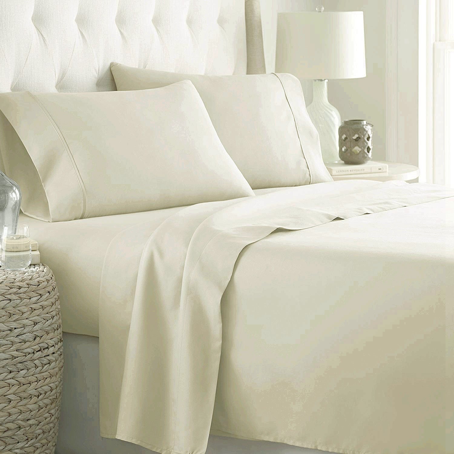 600 Thread Count Ultra Soft Deep Pocket 4 Pieces Sheet Set with 2 Pillowcases